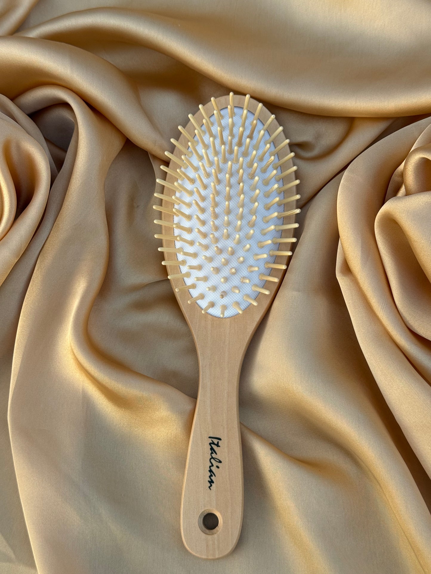 Neem Wooden Detangling Brush with Matte Hair Claw Clips Set (4pcs)